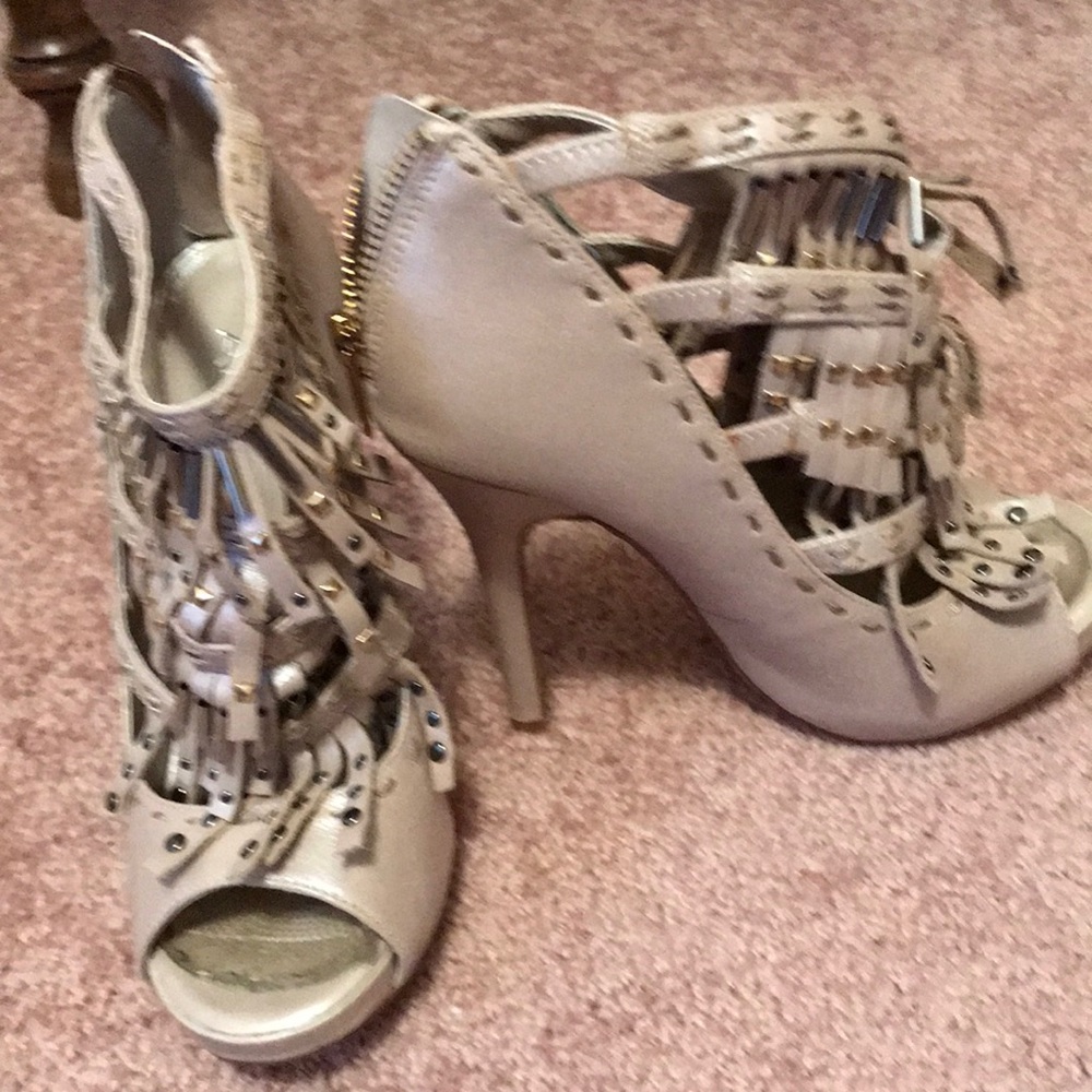 Aldo Beige leather high heel shoes 4 inch with zipper in back in Fringe in front